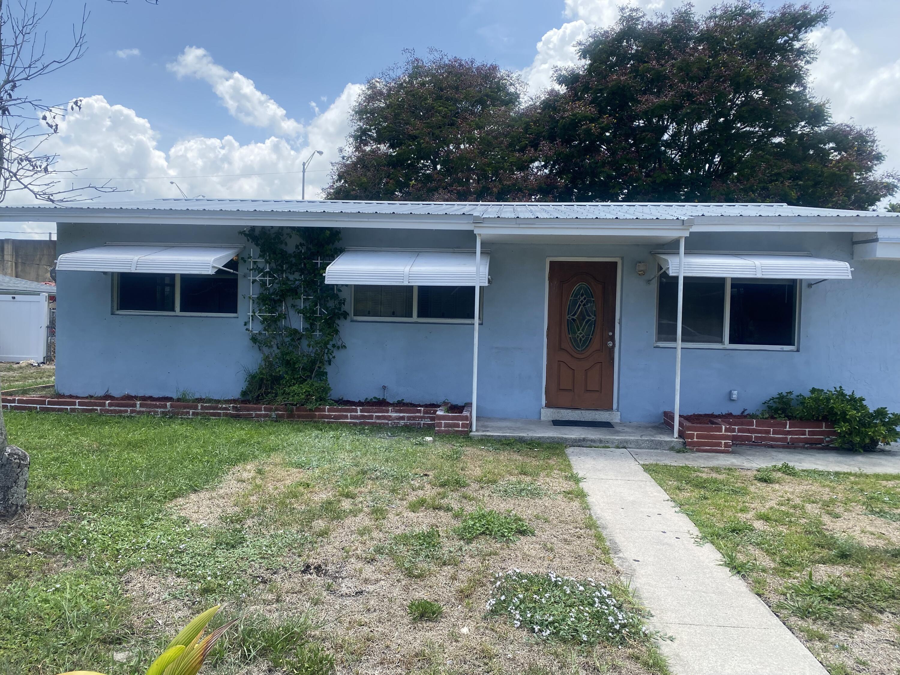 917 S Ridge Street, Lake Worth FL 33460