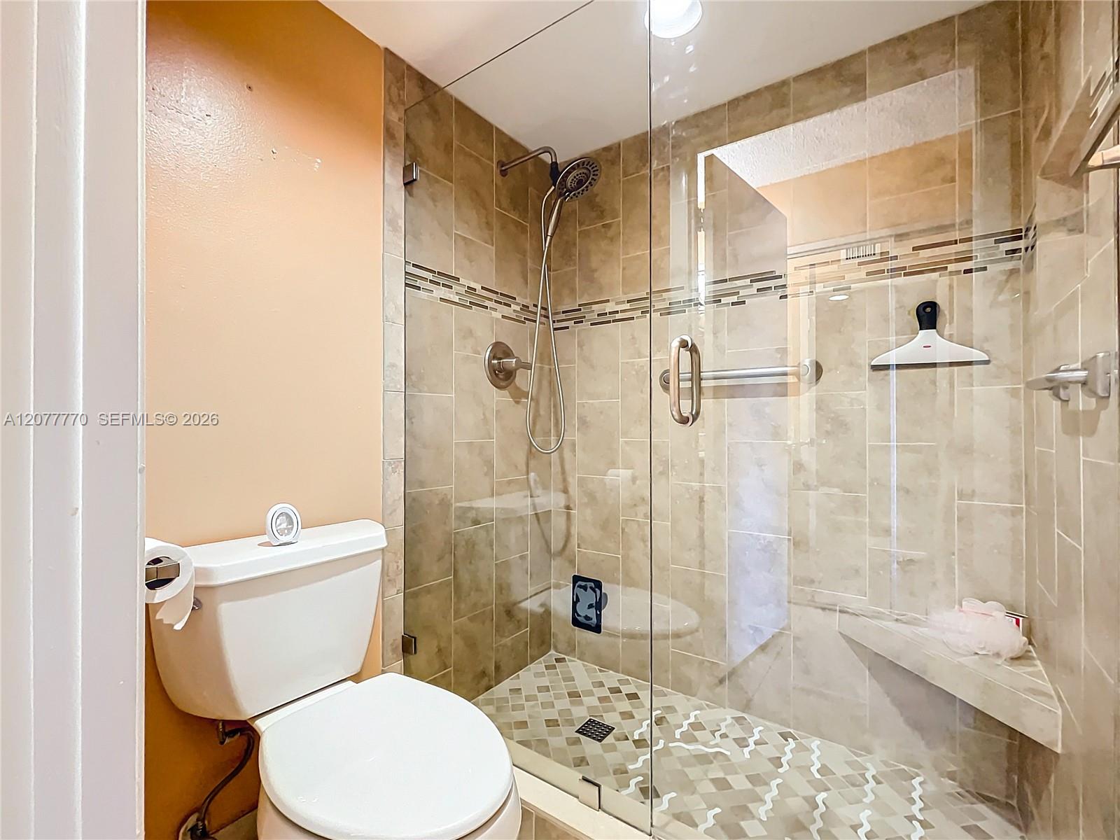 15451 Pembridge Dr # 214 — Photo 5