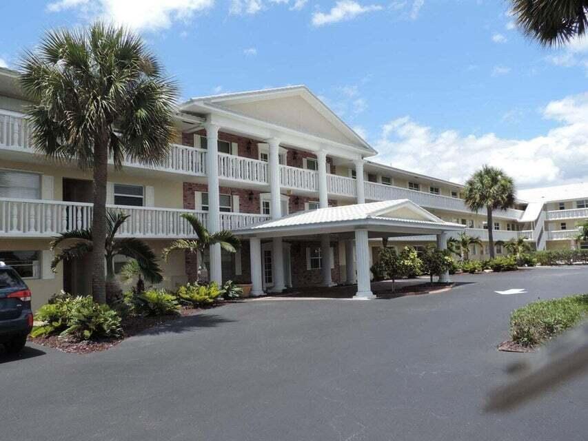 20 Celestial Way # 105, Juno Beach FL 33408