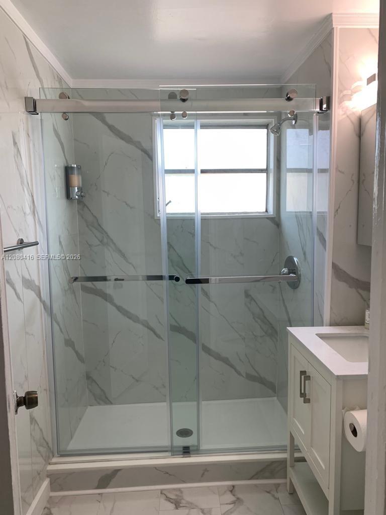 545 Michigan Ave # 8 — Photo 4