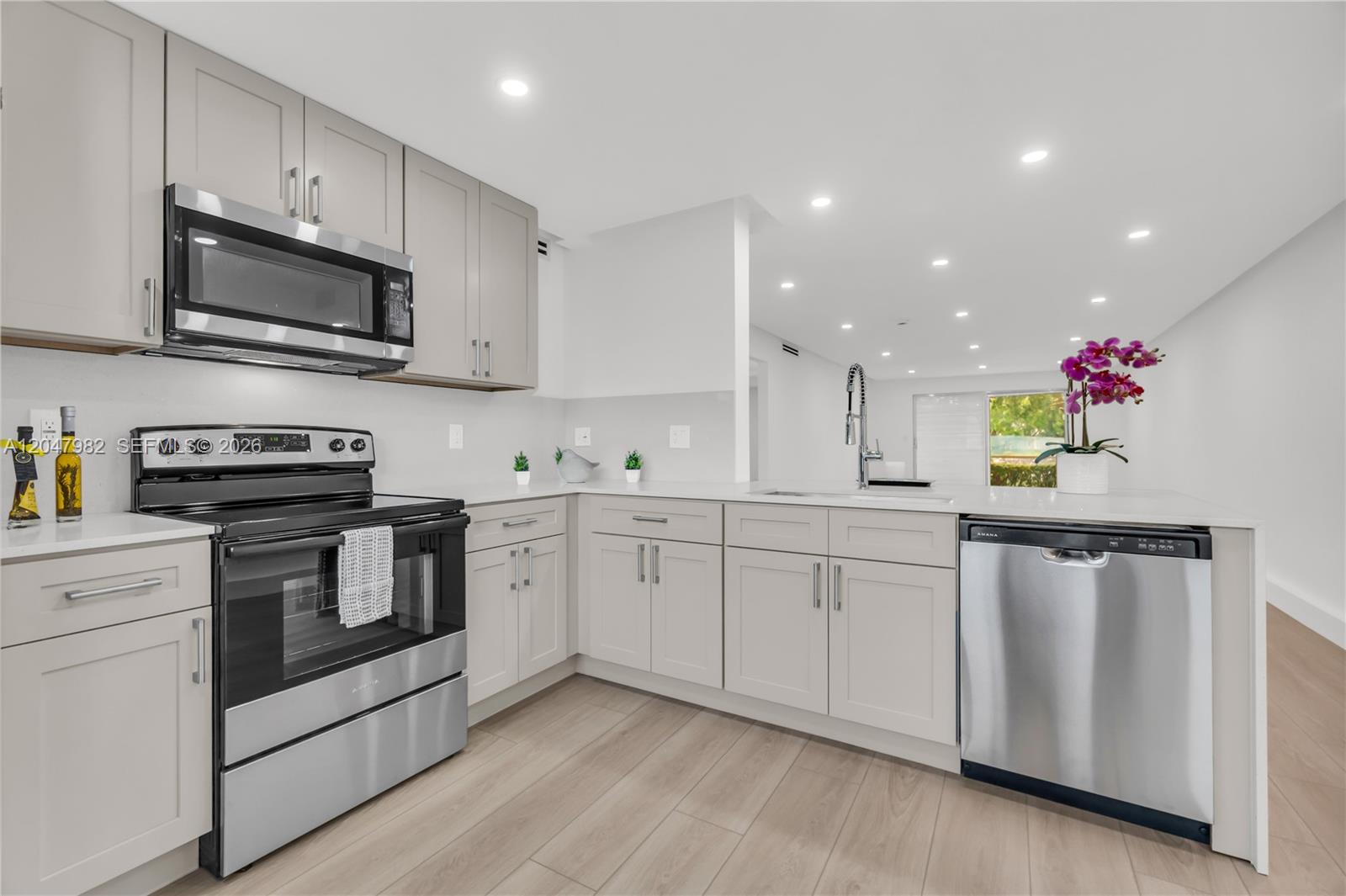 2101 Lucaya Bnd # E1, Coconut Creek FL 33066