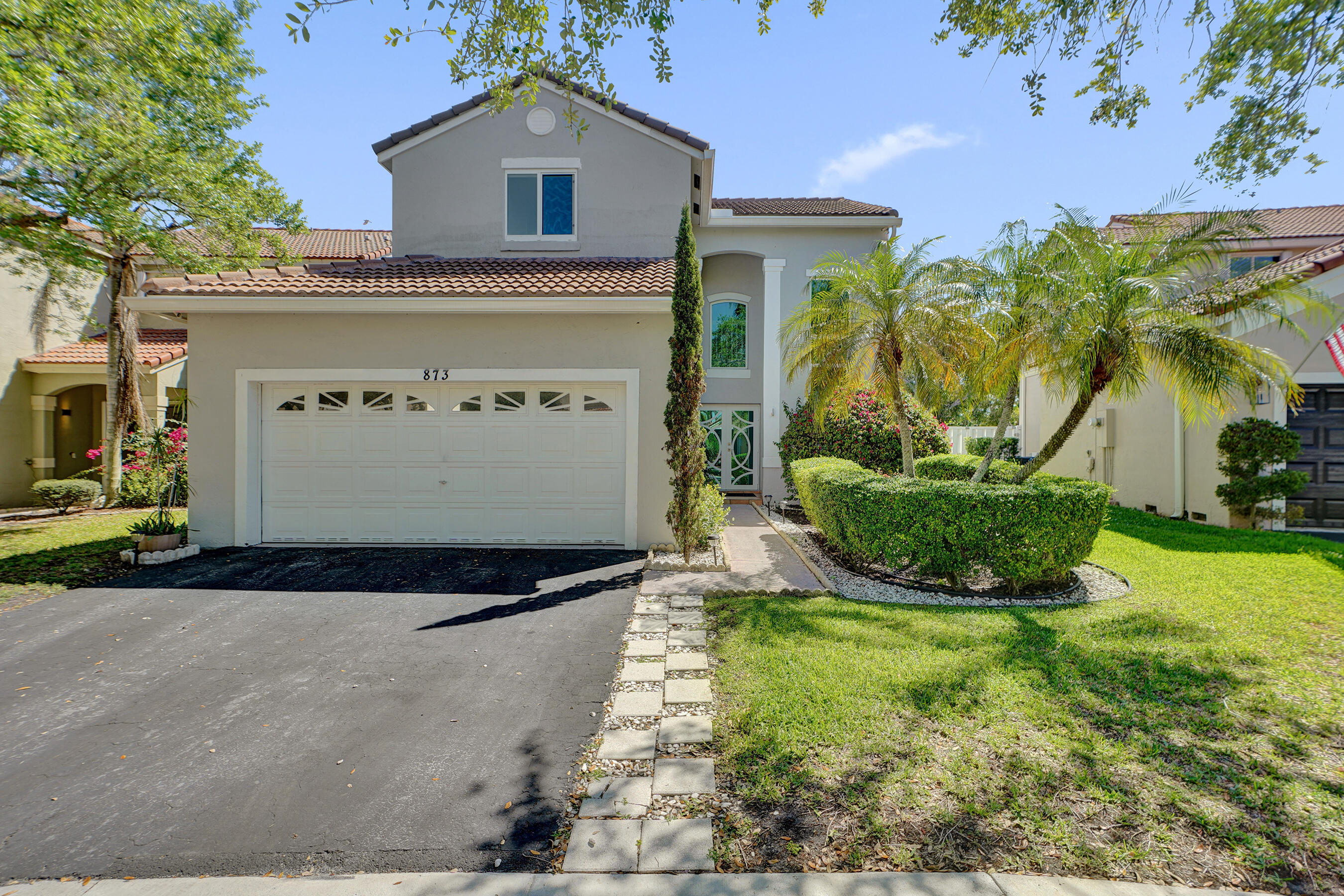 873 Stanton Drive — Photo 4