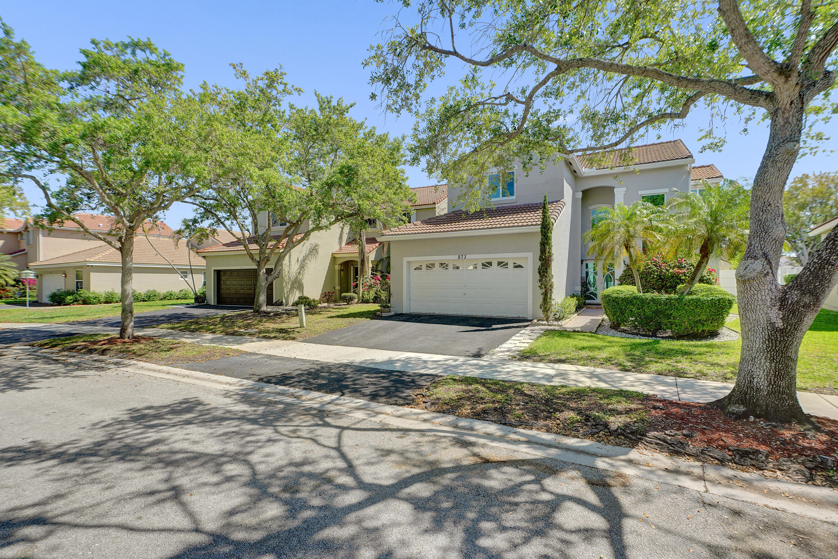873 Stanton Drive — Photo 3