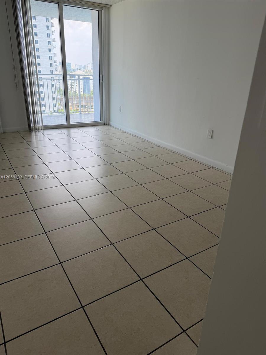 800 N Miami Ave # E1402, Miami FL 33136