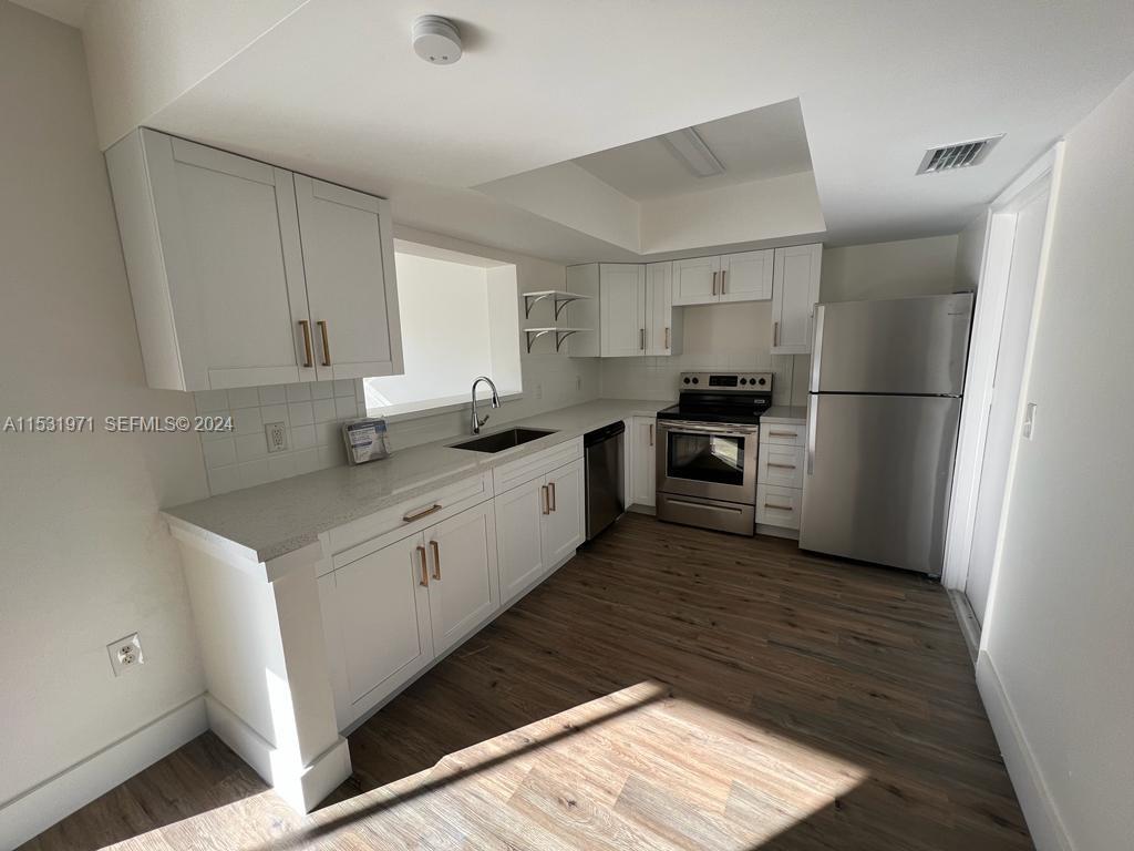 11520 NW 31st Pl — Photo 5