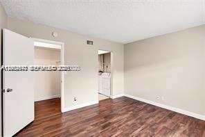 4841 NW 9th Dr # 4841 — Photo 3