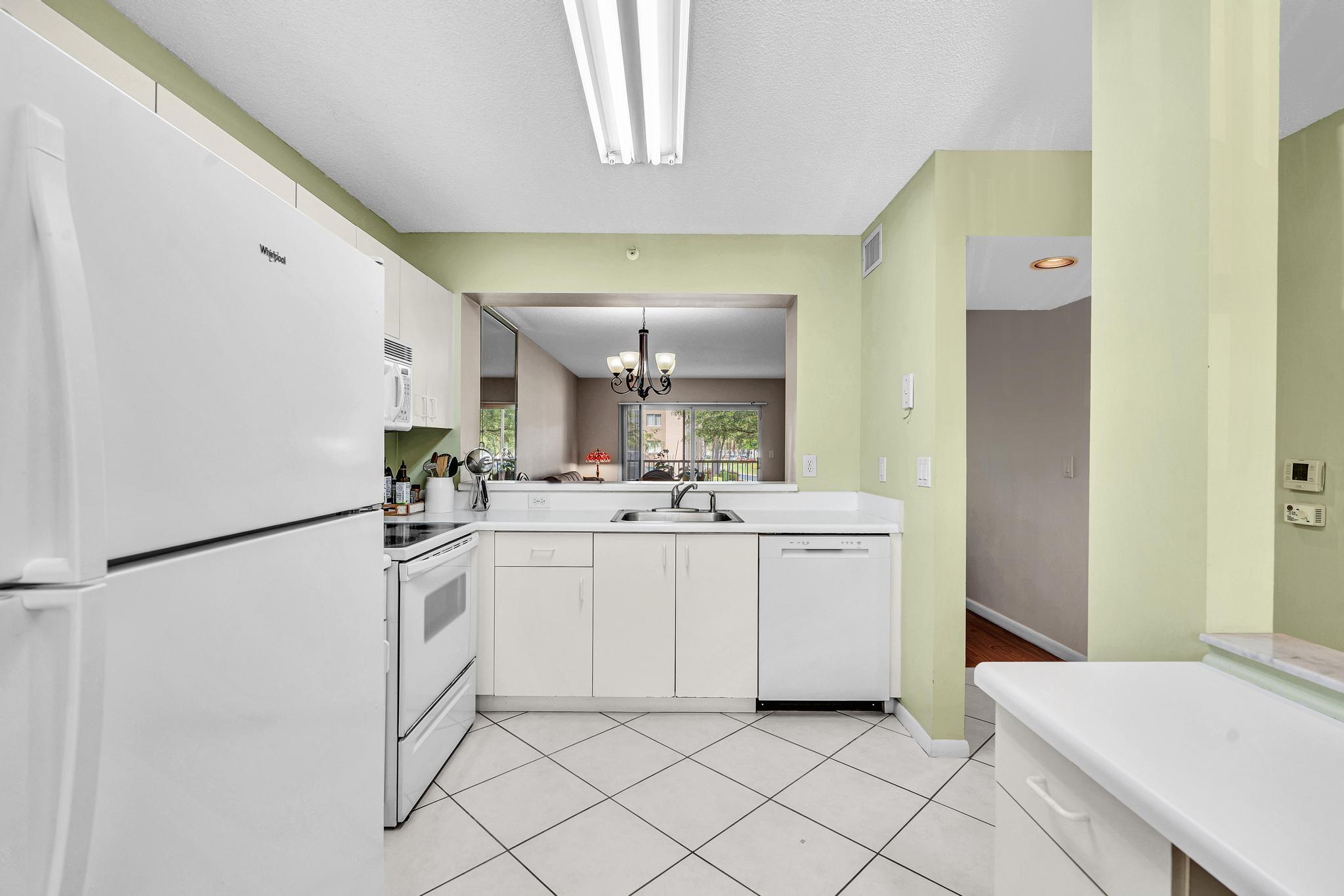 9537 Weldon Circle # I213 — Photo 3