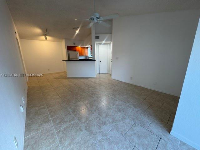 3350 NW Pinewalk Dr N # 1427 — Photo 4