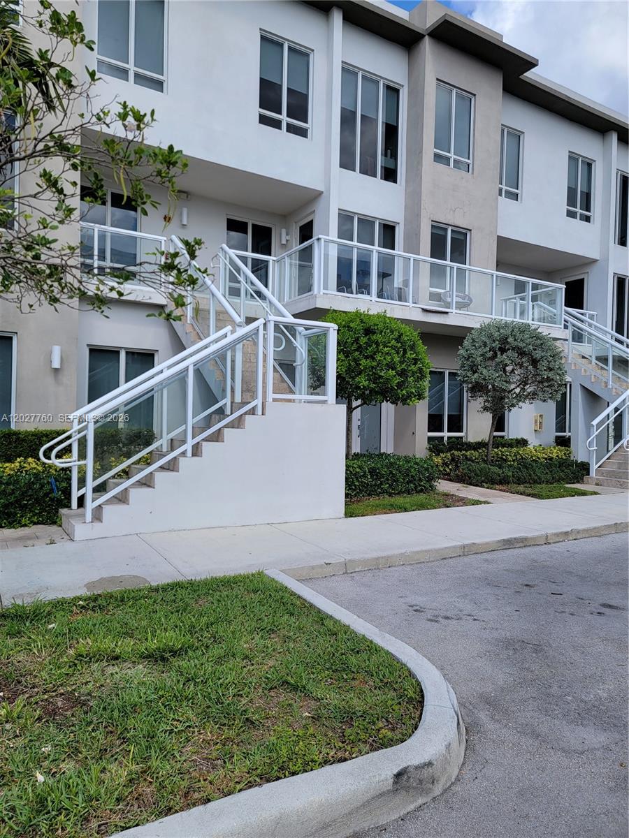 6310 NW 103rd Pl # 202, Doral FL 33178