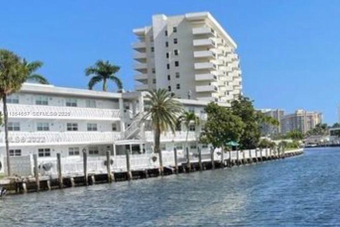 419 Golden Isles Dr # 305, Hallandale Beach FL 33009