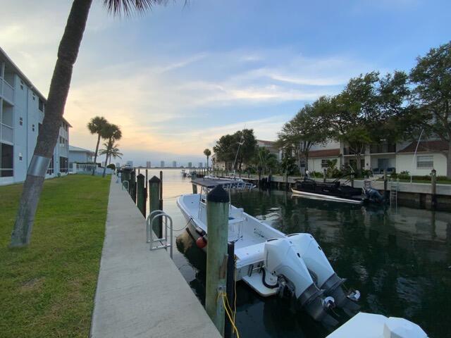 120 Lehane Terrace # 305, North Palm Beach FL 33408