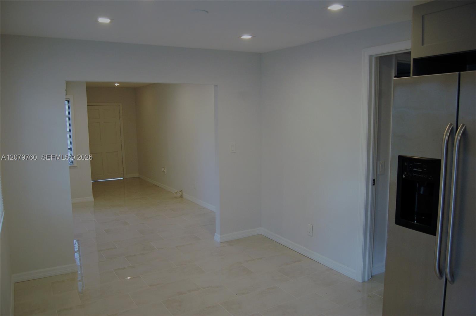 2140 SW 25th St # 2140 — Photo 4