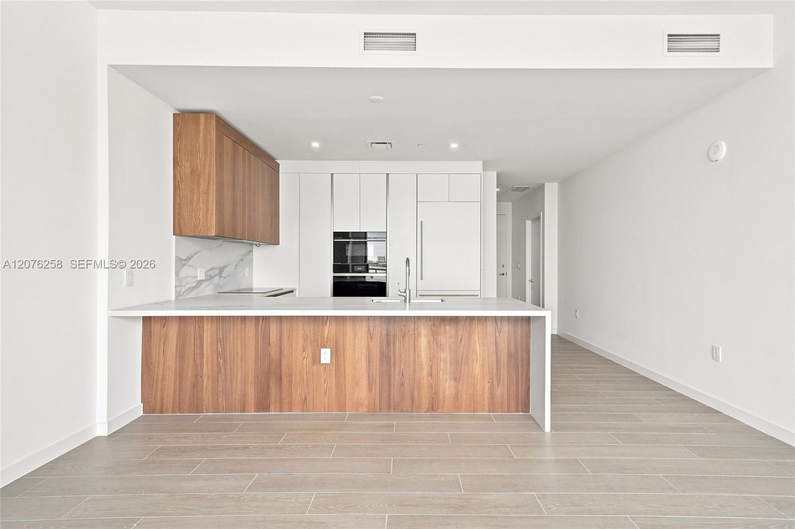 1400 Biscayne Blvd # 708 — Photo 4