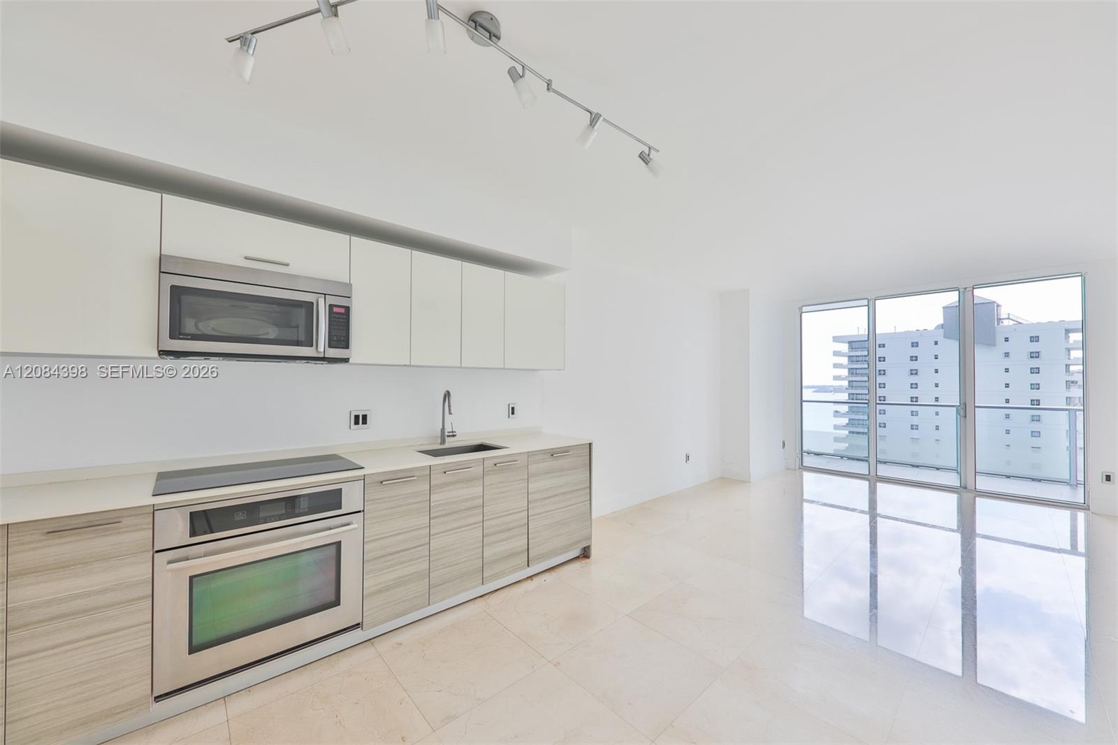 1300 Brickell Bay Dr # 1206 — Photo 2