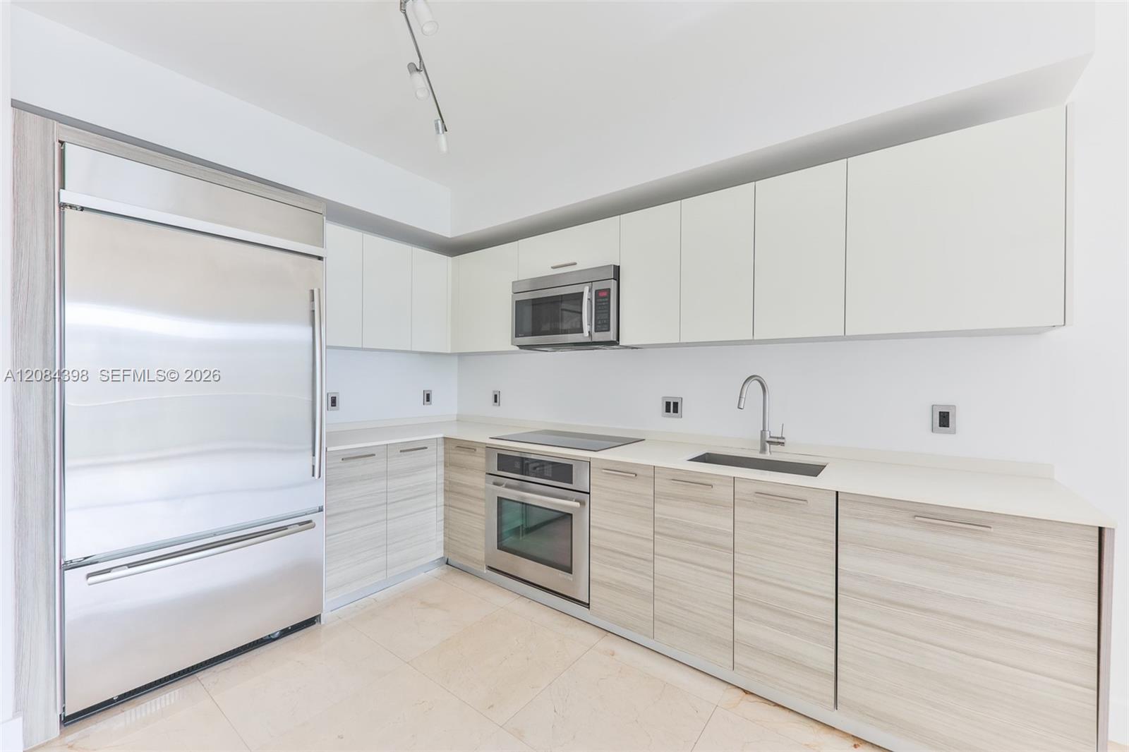 1300 Brickell Bay Dr # 1206 — Photo 4