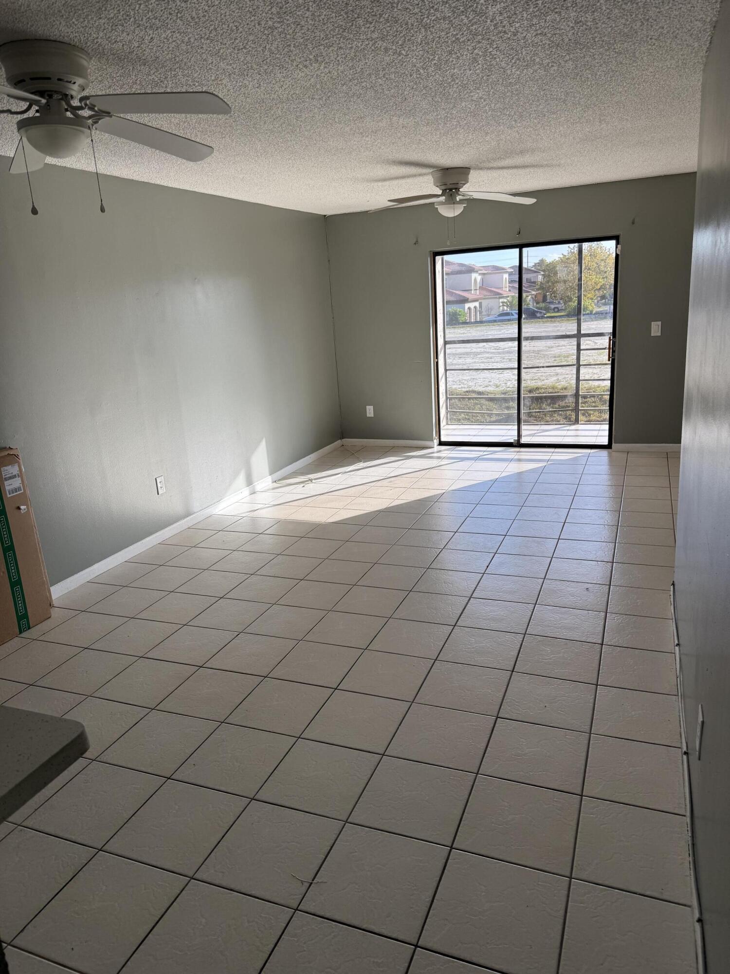 20735 NE 8TH Court # 12 — Photo 3