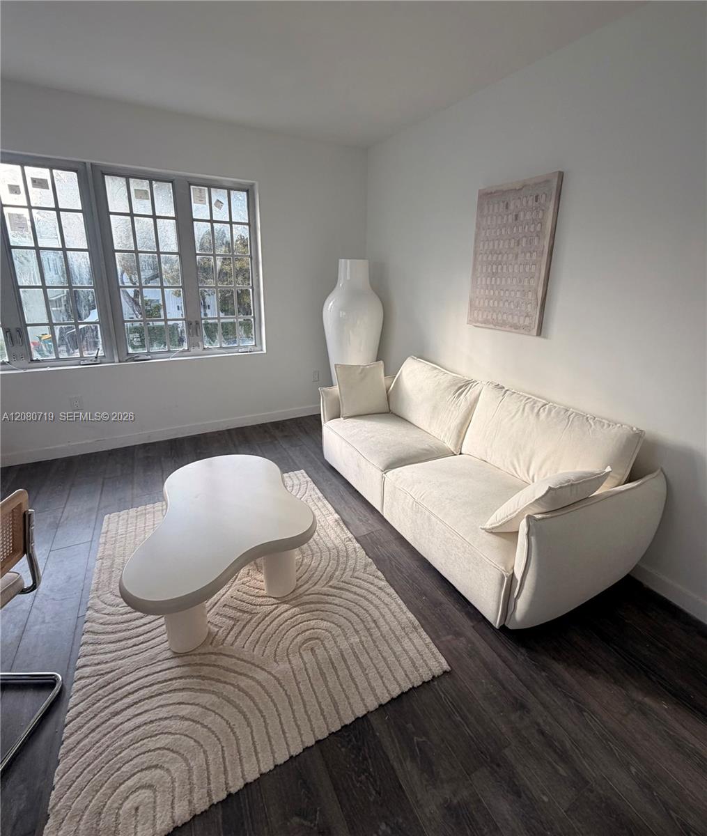 1525 Euclid Ave # 2 — Photo 2