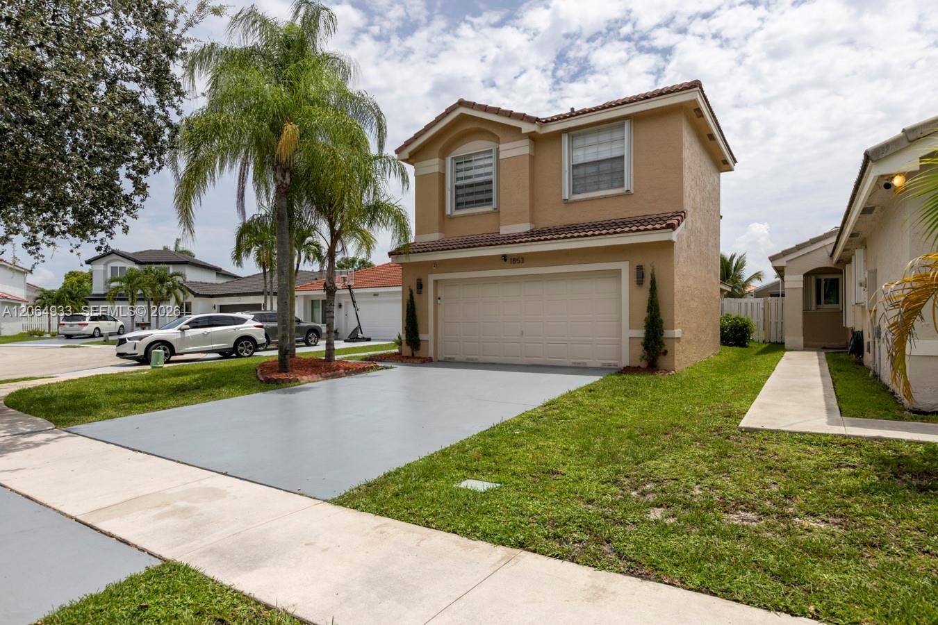 1853 SW 176th Way — Photo 2