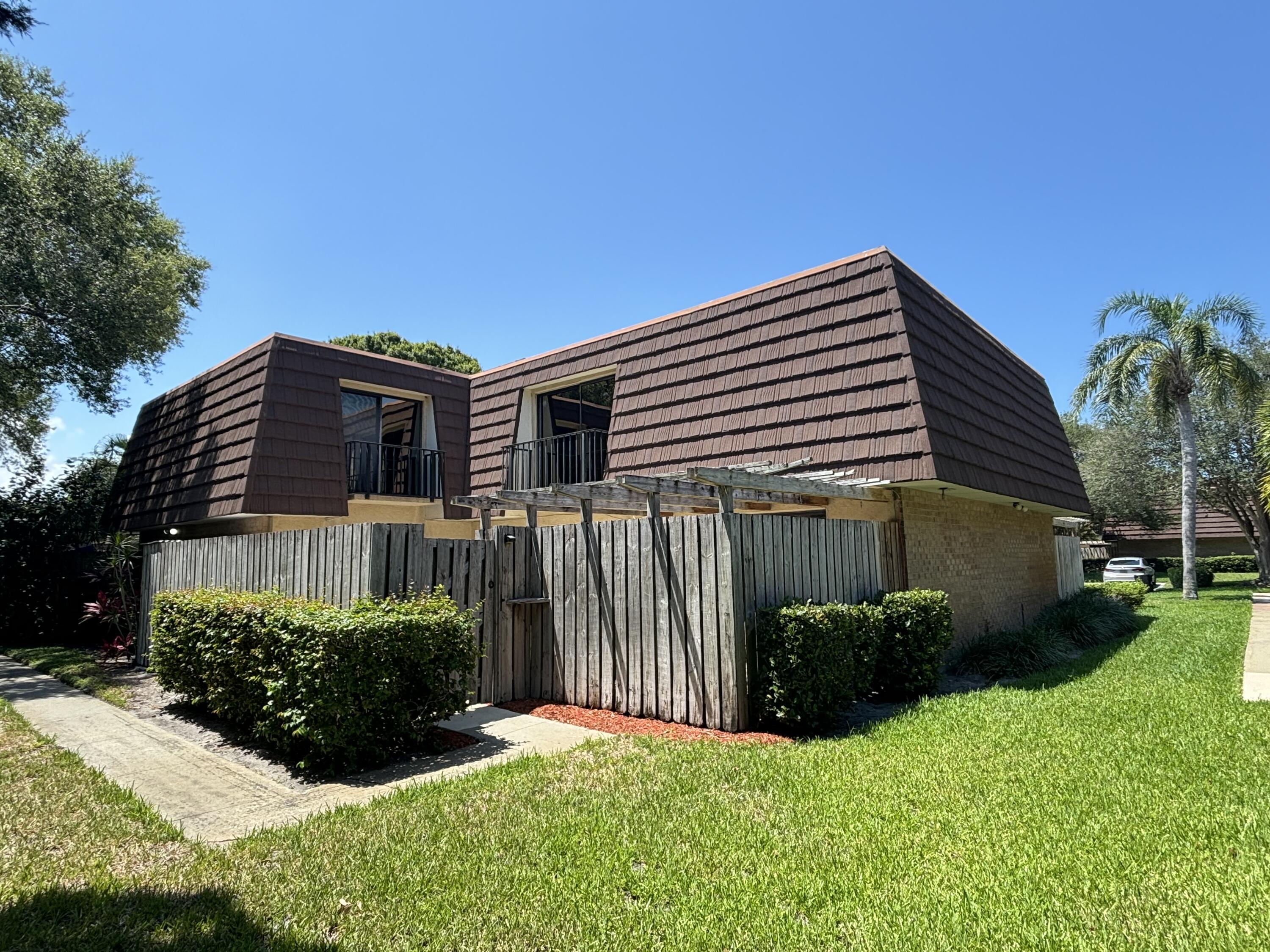 2110 21st Lane, Palm Beach Gardens FL 33418