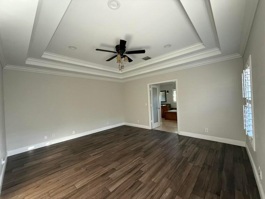 5777 WIND DRIFT Lane — Photo 4