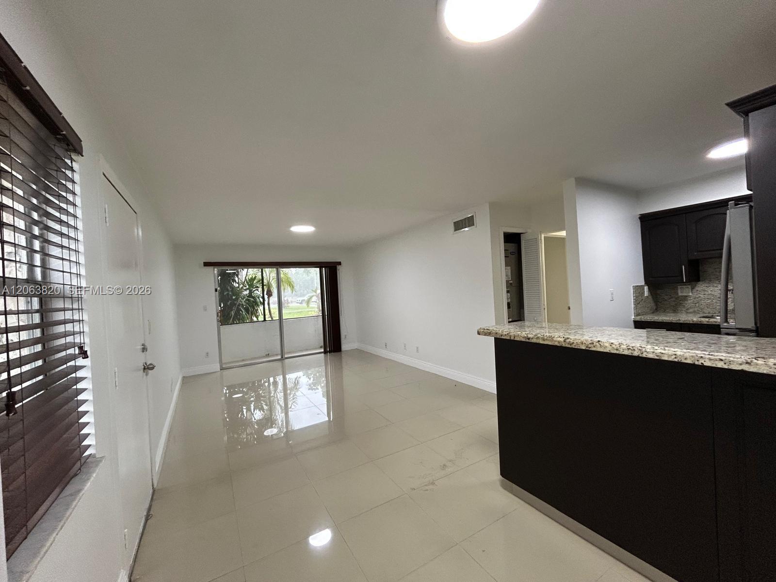 8701 SW 141st St # L3, Palmetto Bay FL 33176