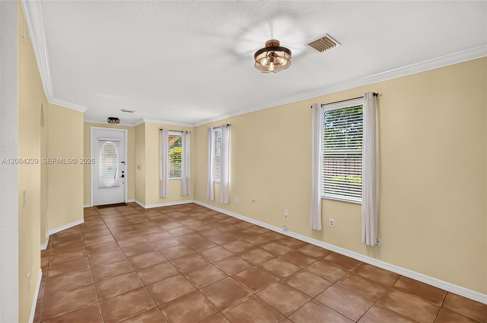 8928 SW 109th Ave — Photo 3