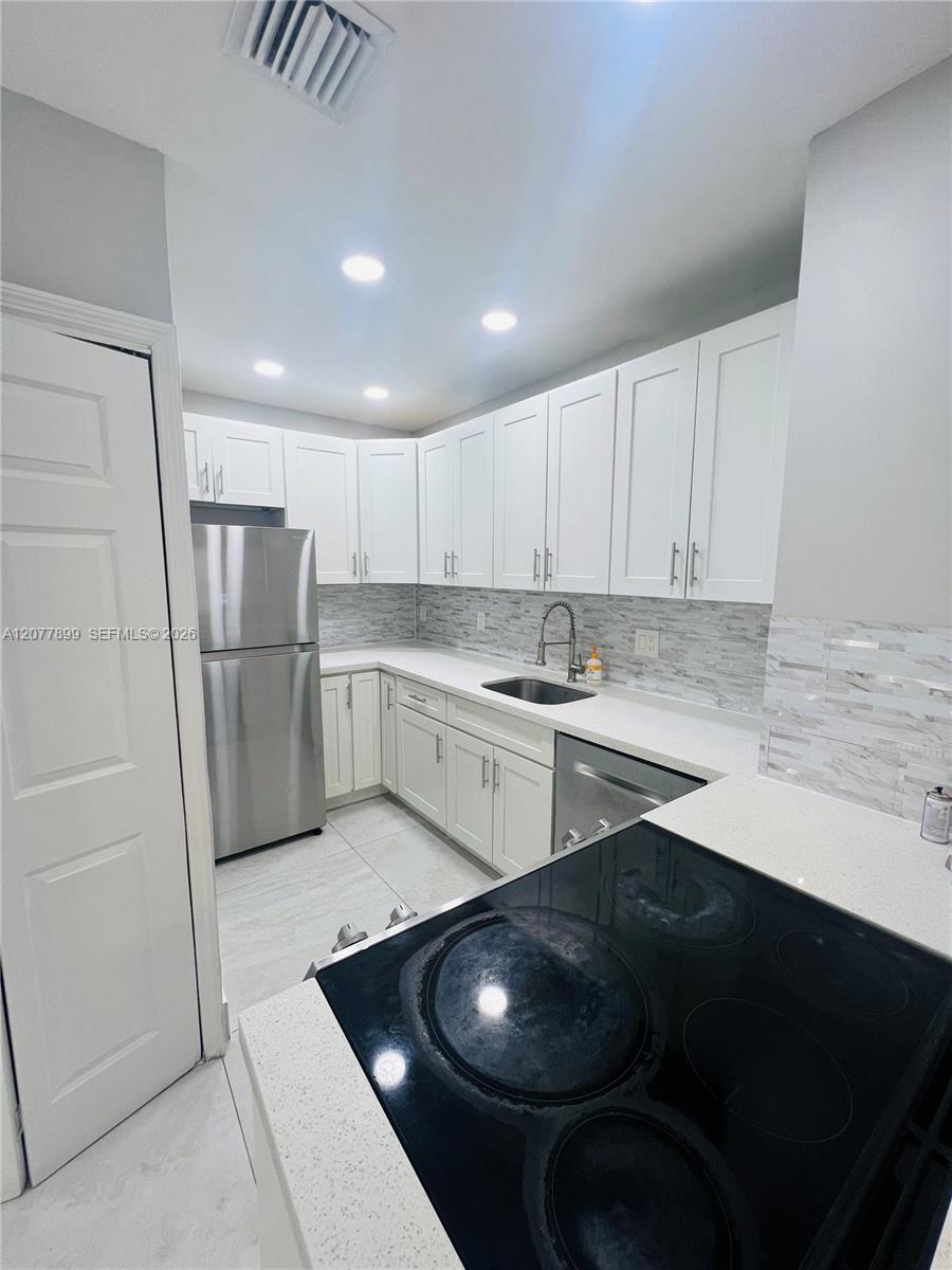 1332 NW 3rd Ave — Photo 5