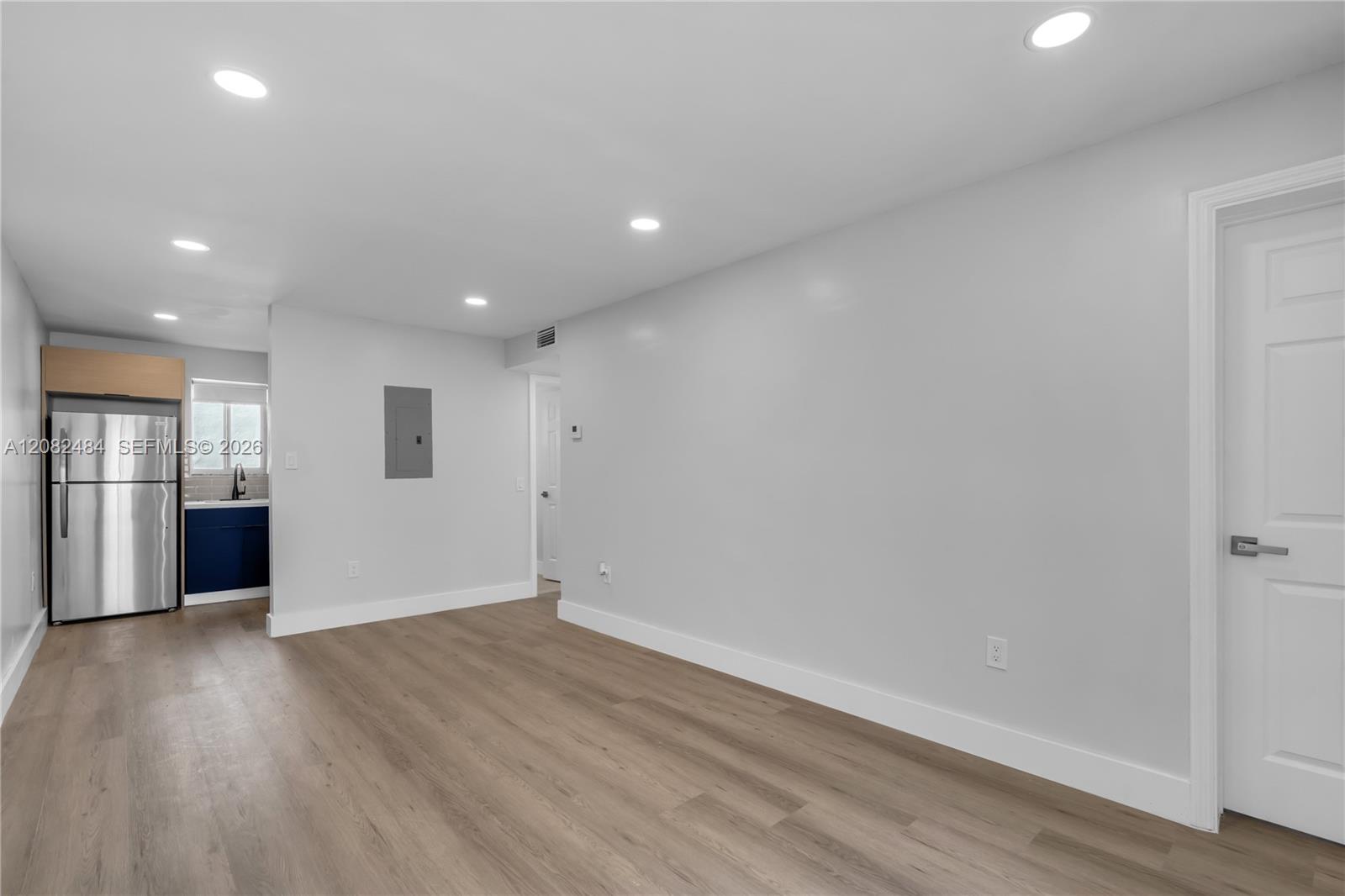 560 NE 63rd St # 3 — Photo 2