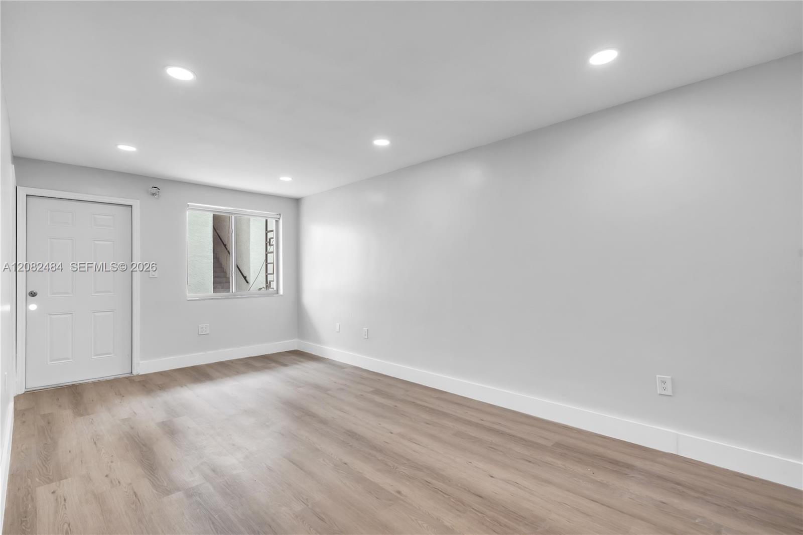 560 NE 63rd St # 3 — Photo 3
