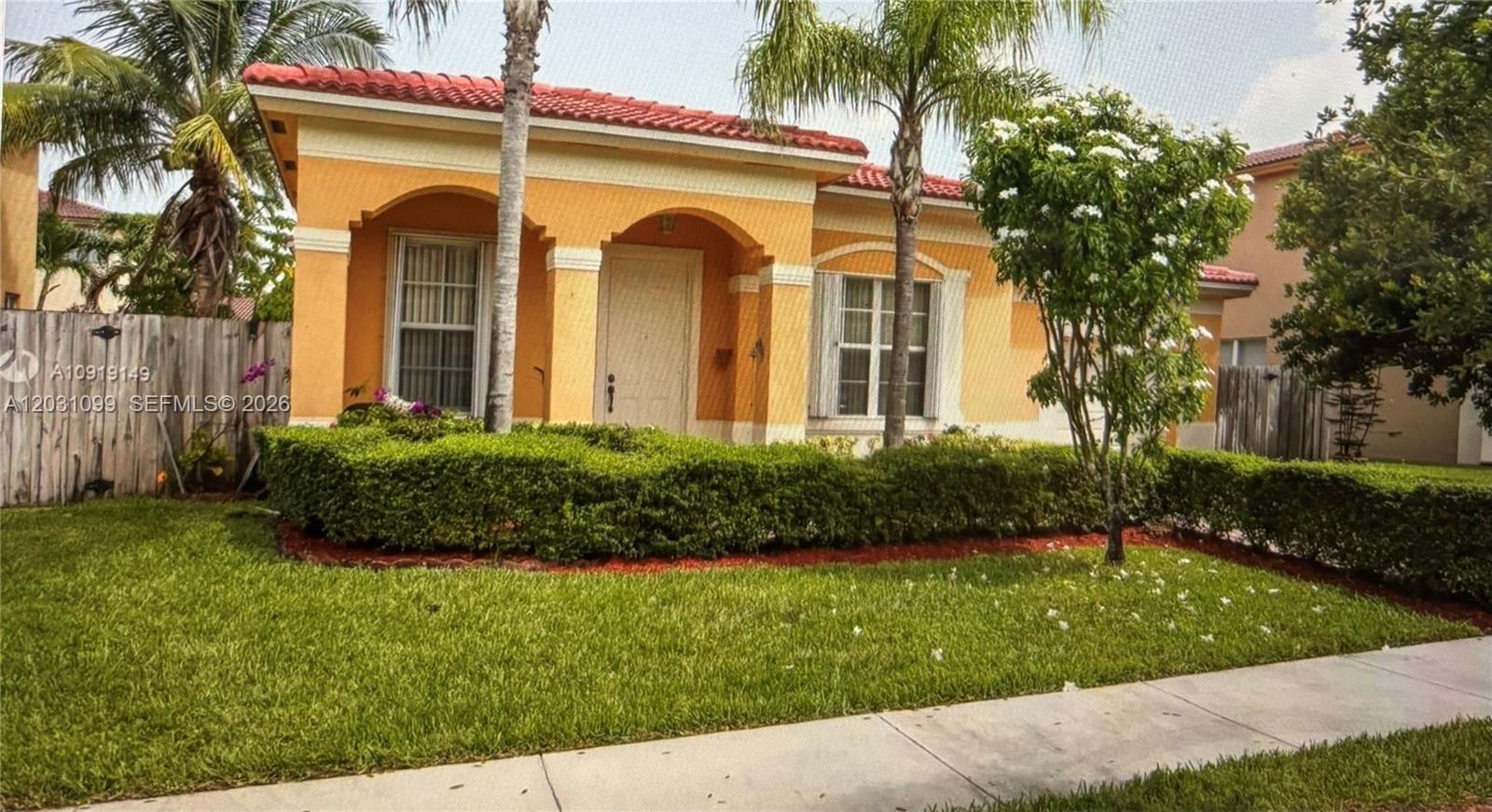 2103 NE 38th Rd, Homestead FL 33033