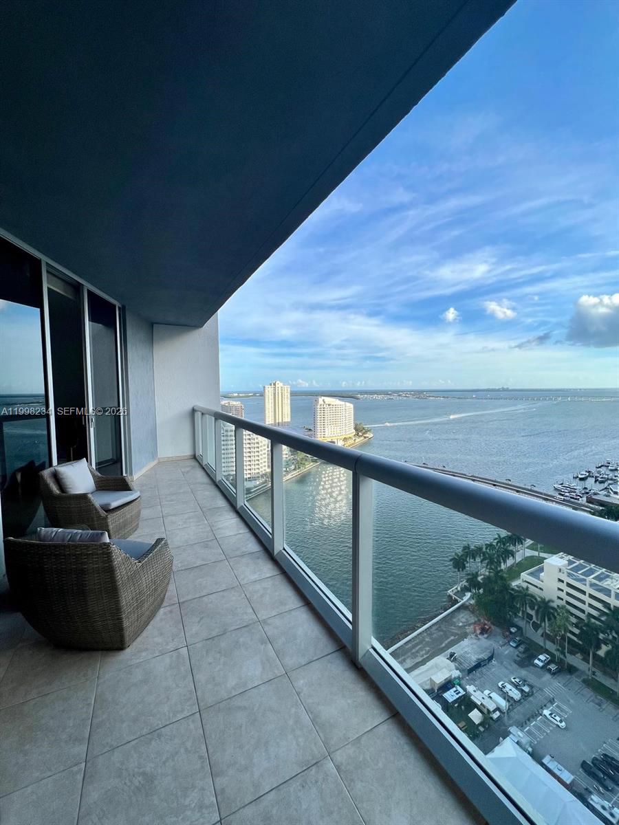495 Brickell ave # 2707, Miami FL 33131