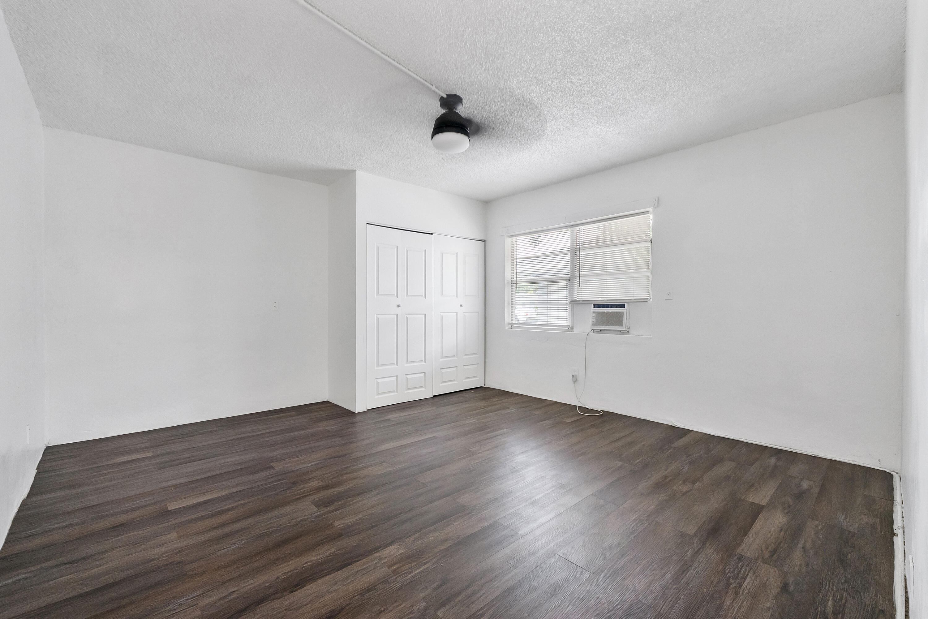 271 SW 1ST Street # 1 — Photo 2