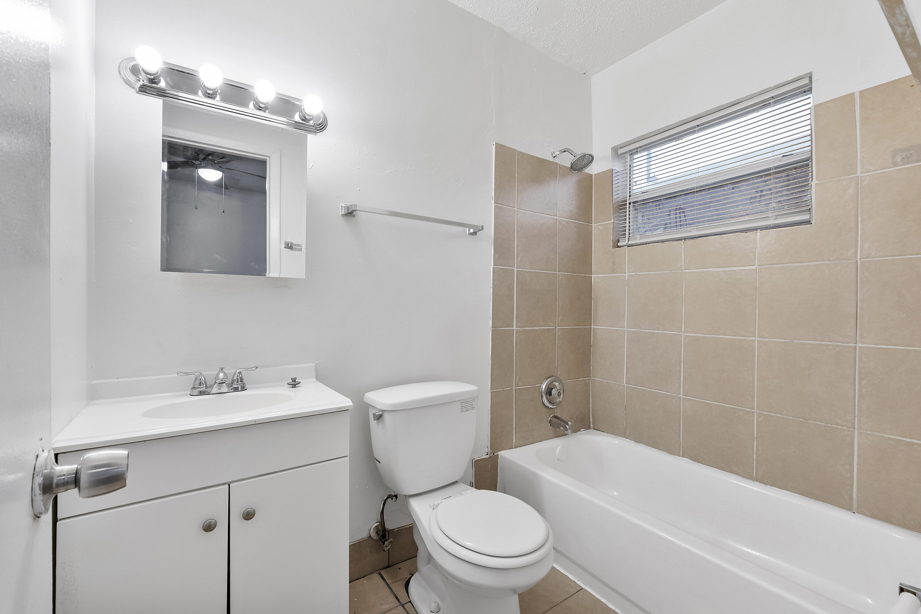 271 SW 1ST Street # 1 — Photo 5