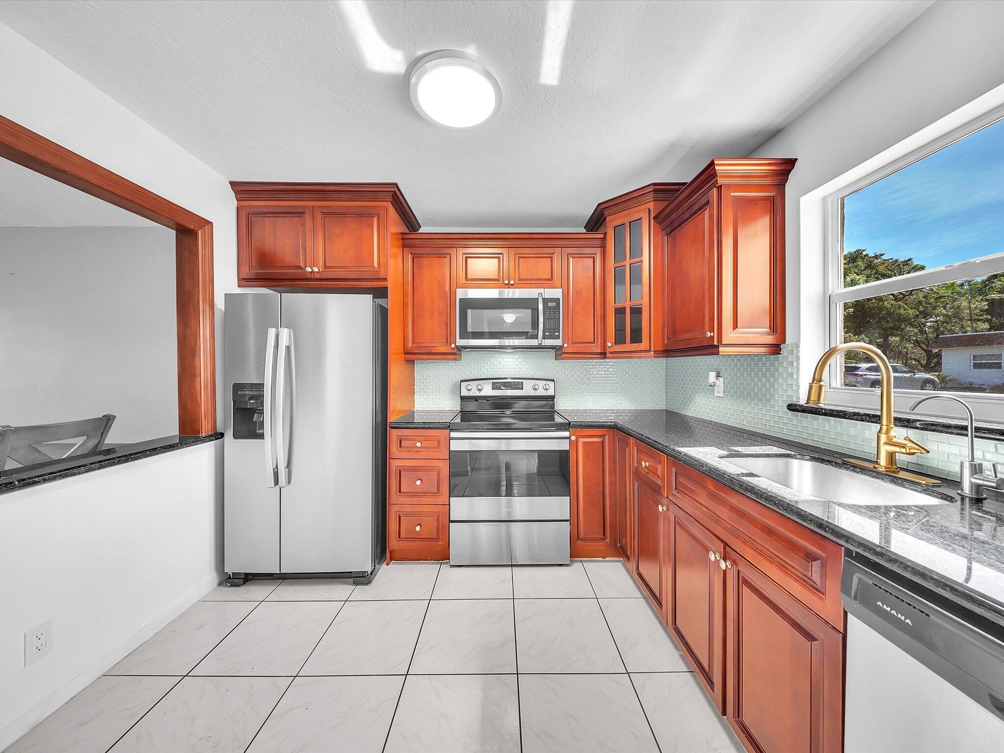 417 SW Natura Avenue # B — Photo 4