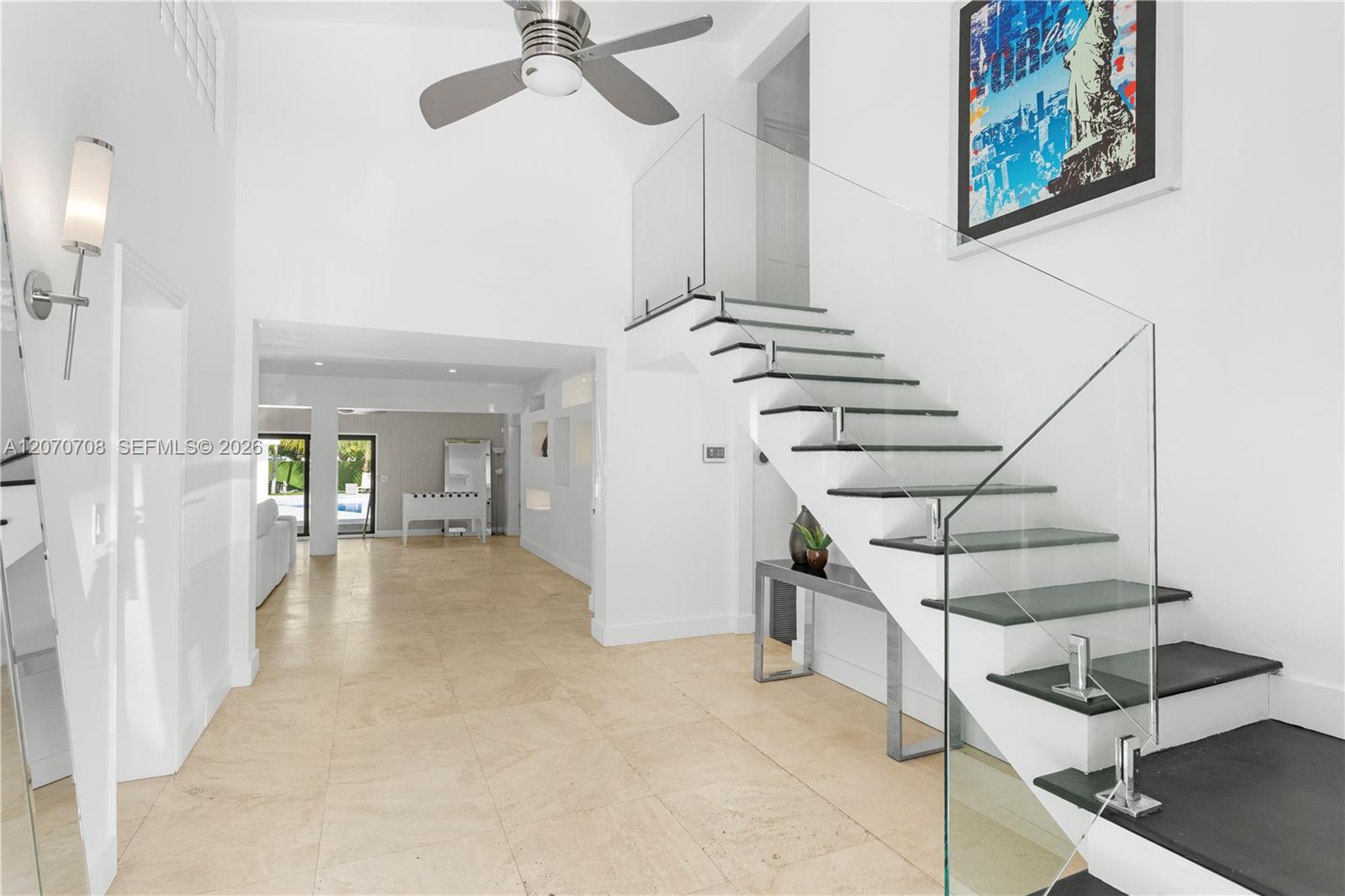 2388 Prairie Ave — Photo 5