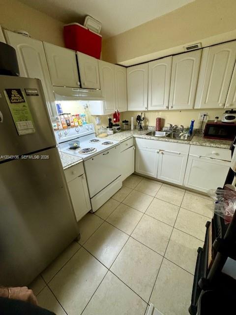 3700 NW 21st St # 410, Lauderdale Lakes FL 33311