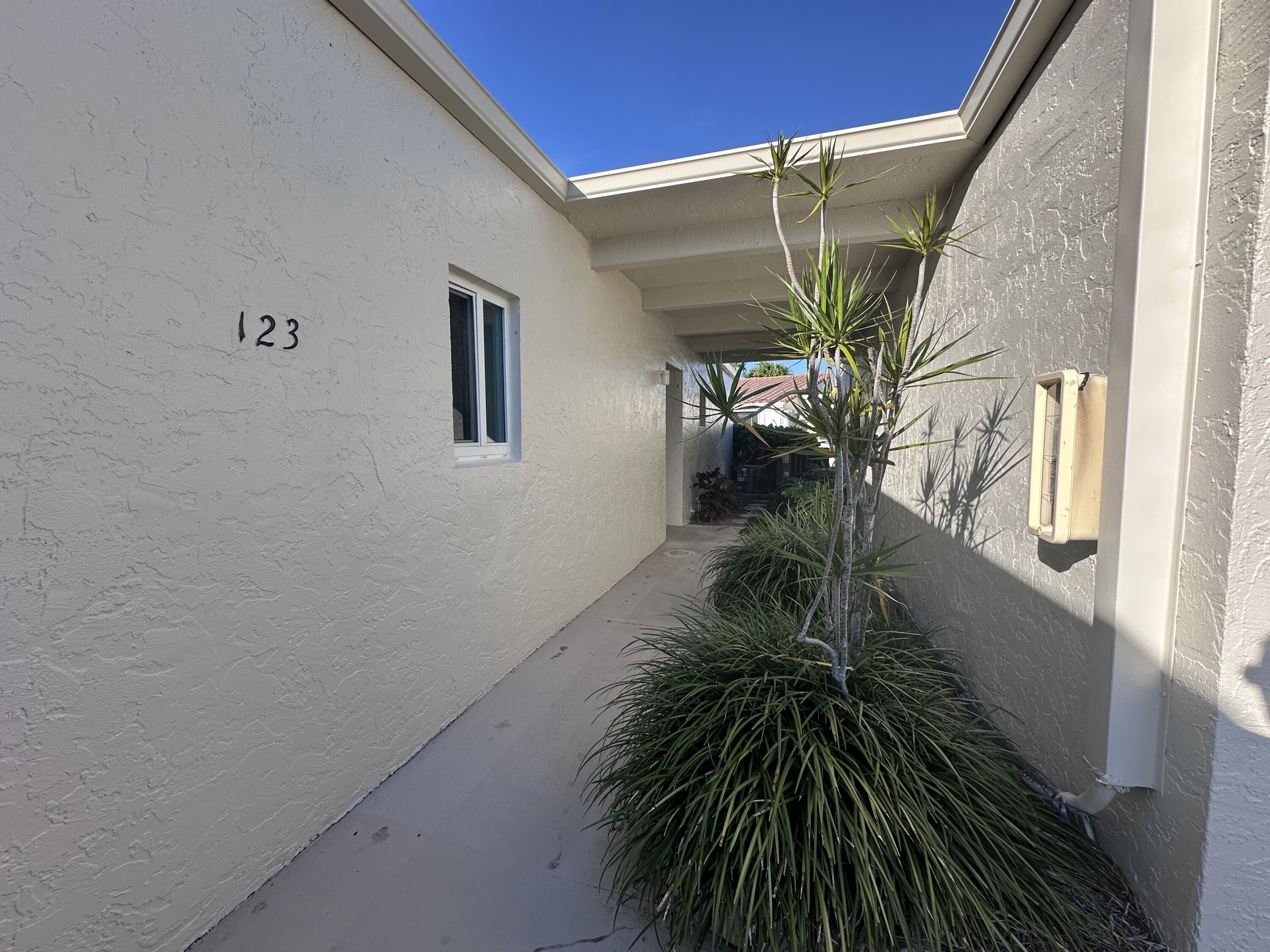 2671 Boundbrook Boulevard # 123, West Palm Beach FL 33406