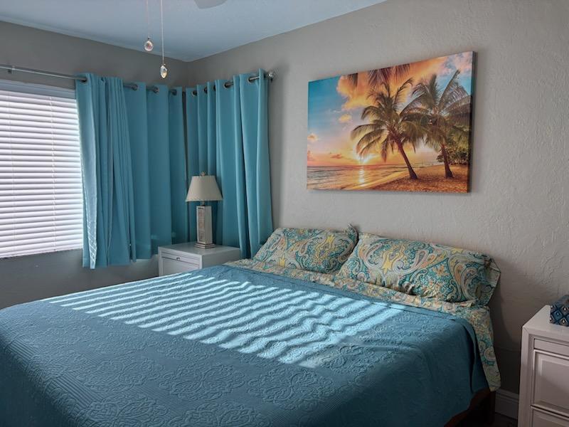 302 New Hampshire Street, Hollywood FL 33019