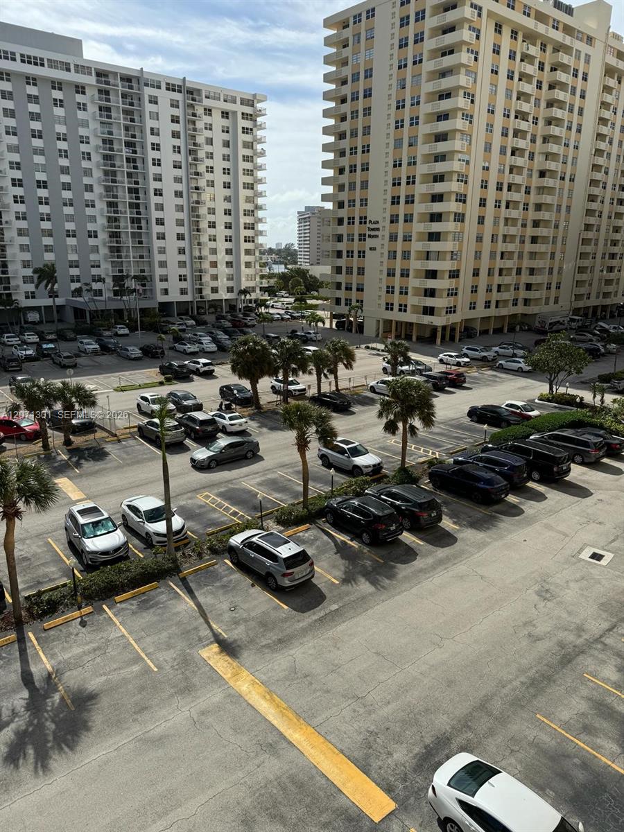 1825 S Ocean Dr # 514 View 4