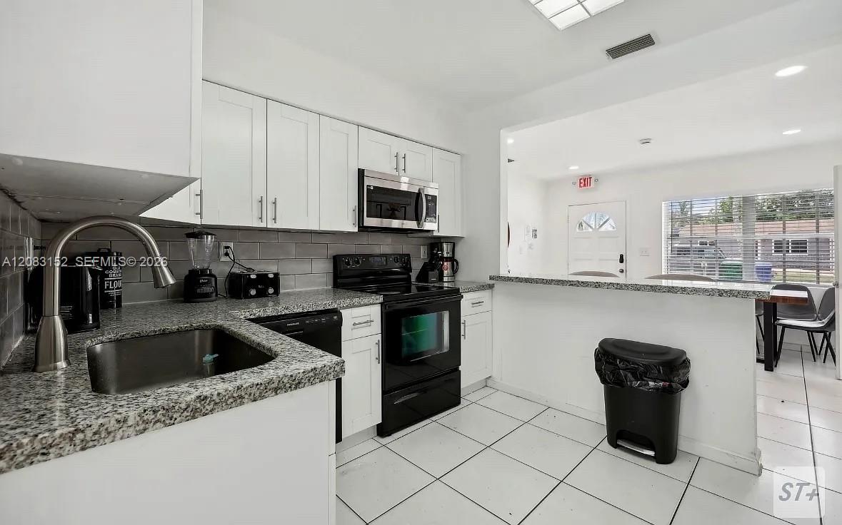 6445 SW 22nd St — Photo 4