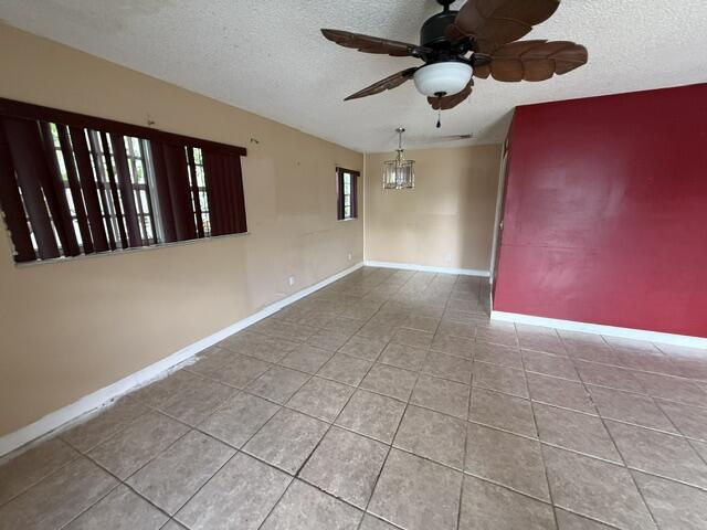 5620 SW 37TH Street — Photo 4