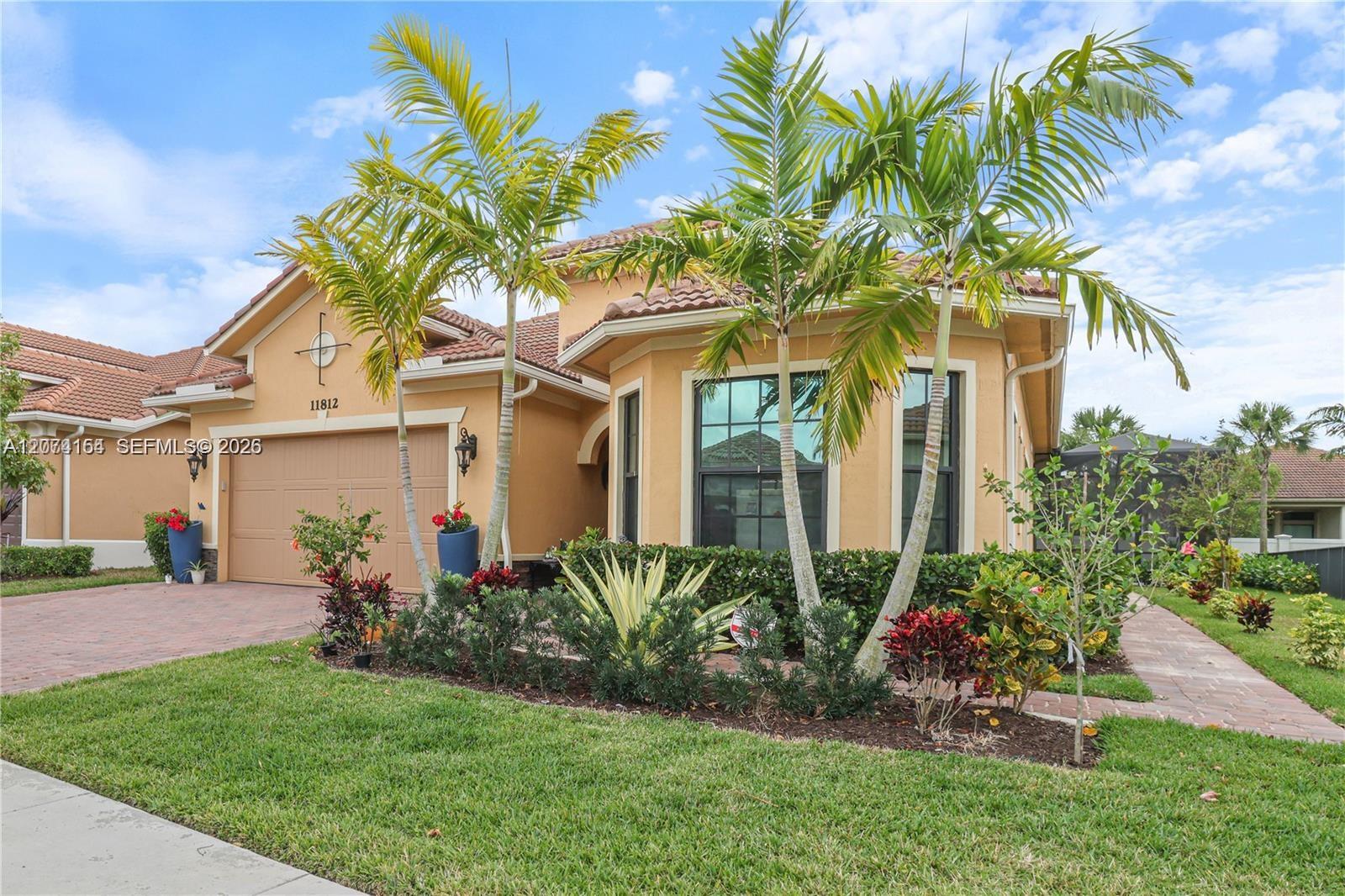 11812 S Cantal Cir S — Photo 2