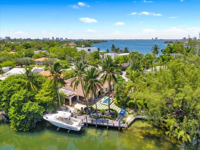 1150 N Biscayne Point Rd — Photo 2