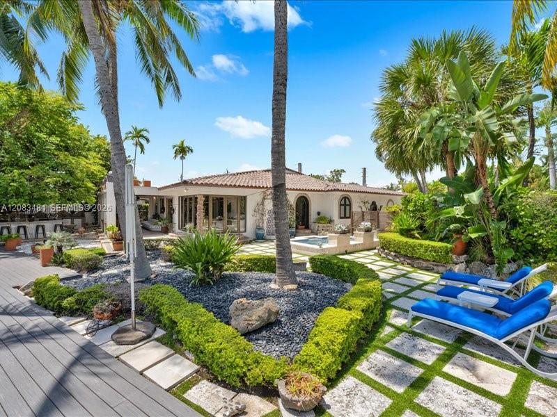 1150 N Biscayne Point Rd — Photo 4