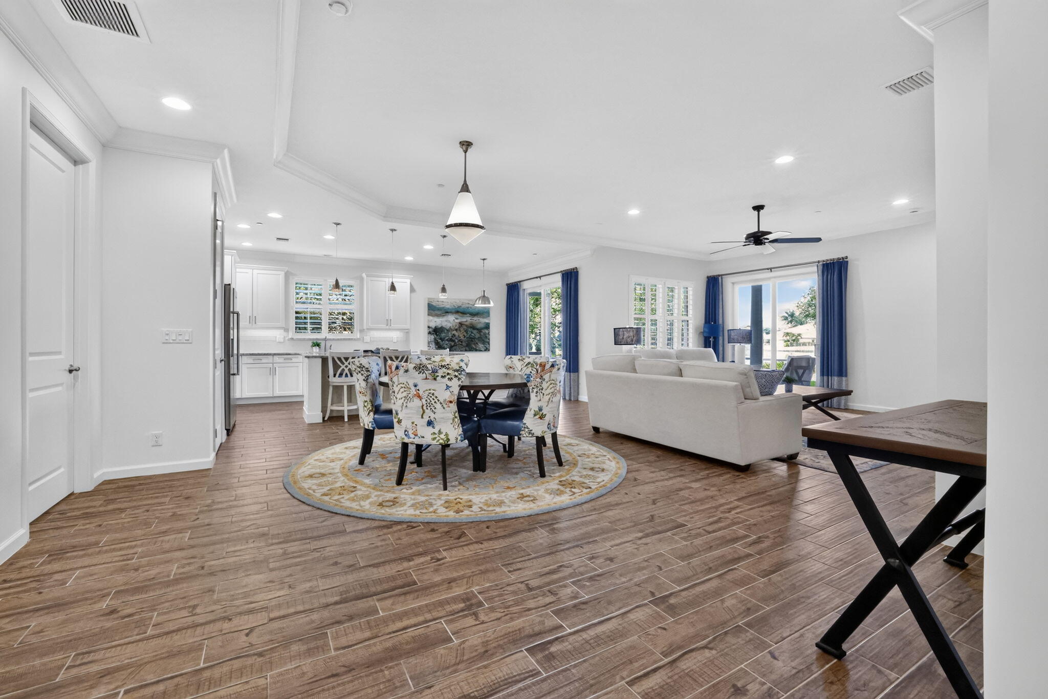 127 Tresana Boulevard # 61 — Photo 5