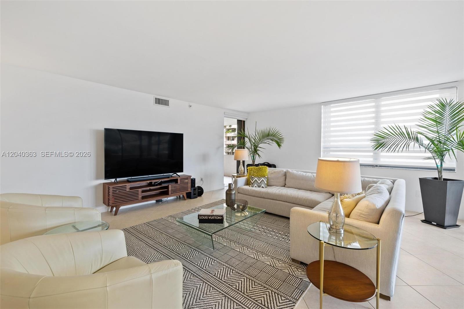10175 Collins Ave # 103 — Photo 5
