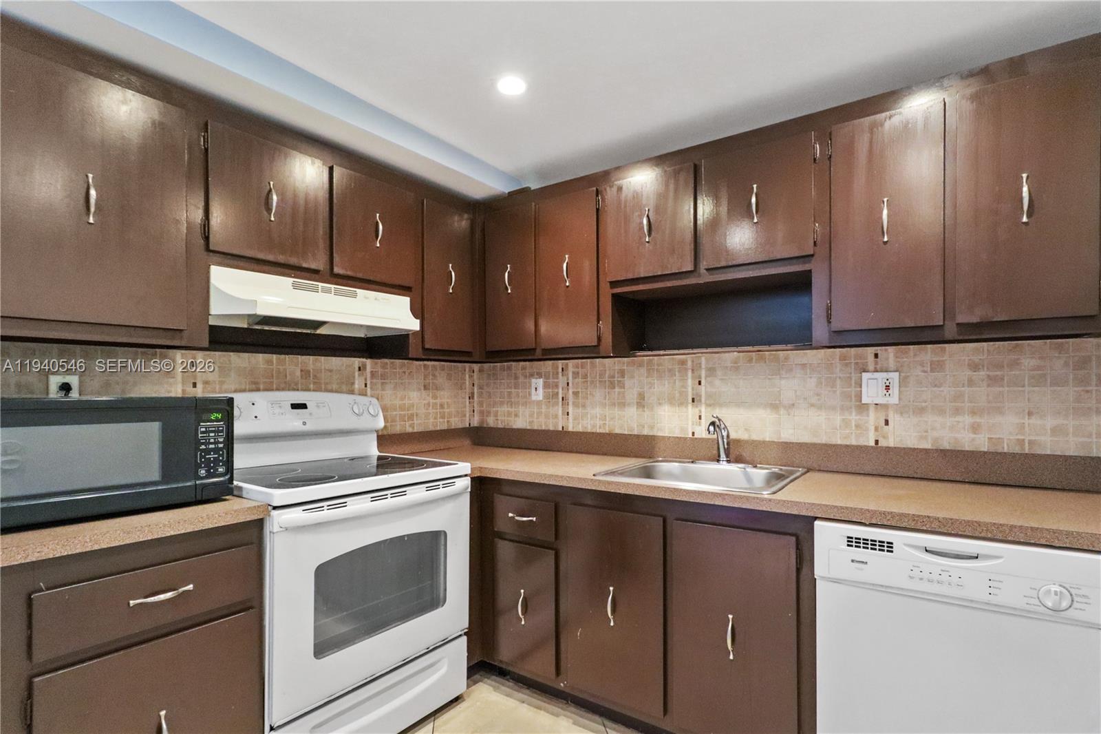 600 Three Islands Blvd # 519 — Photo 4