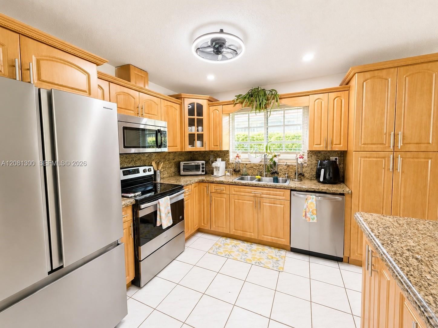 2245 SW 62nd Ave # 2245 — Photo 4