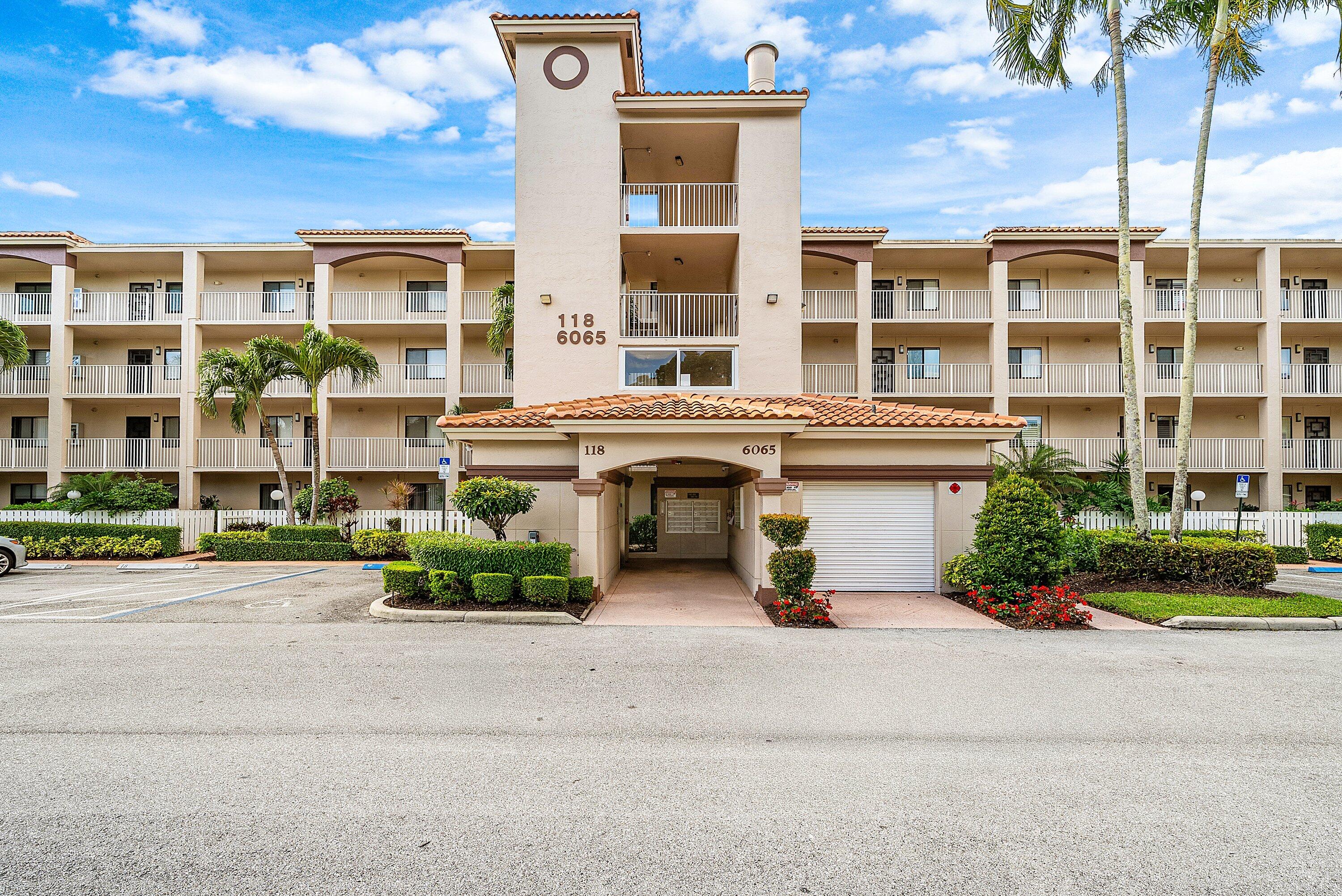 6065 Pointe Regal Circle, Delray Beach FL 33484