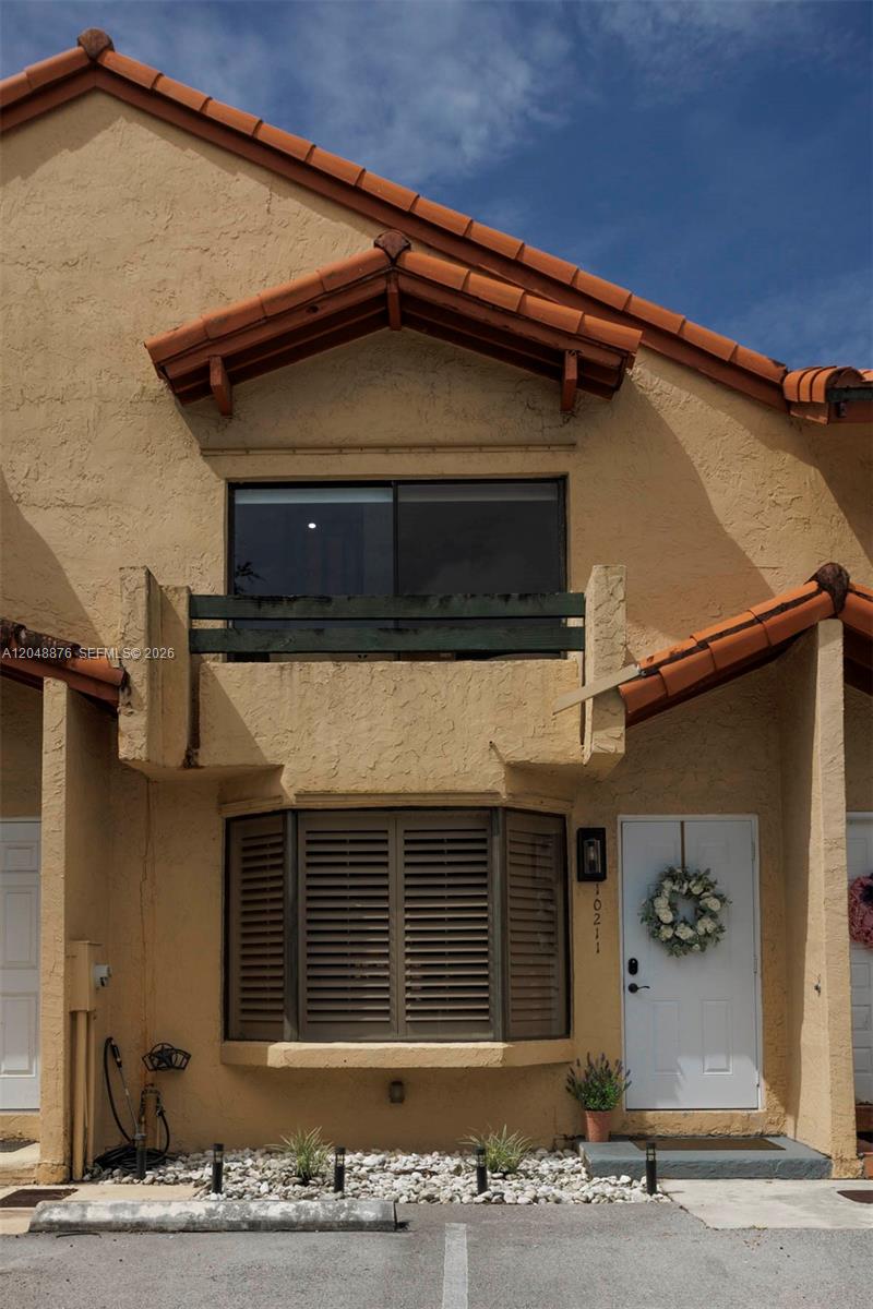 10211 SW 77th Ct — Photo 2